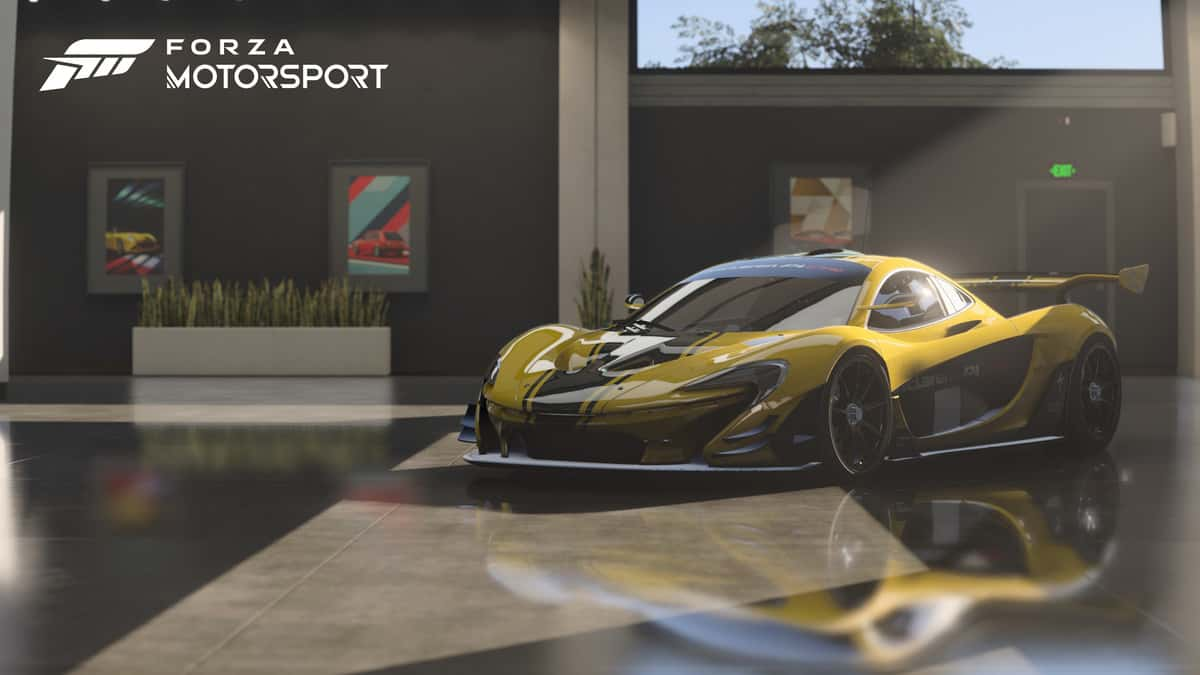 shot of 2015 McLaren p1 GTR in Forza Motorsport