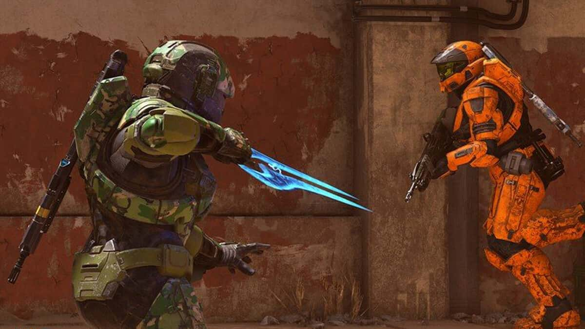 Halo Infinite character fighting with energy sword