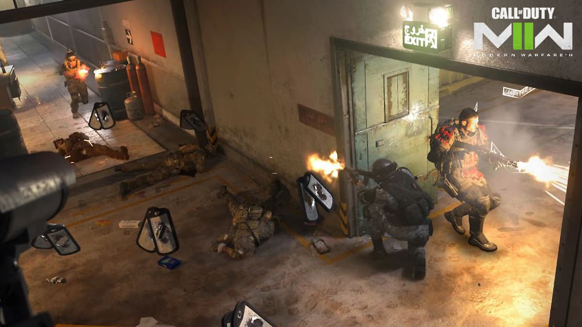 Modern Warfare 2 Operators battling