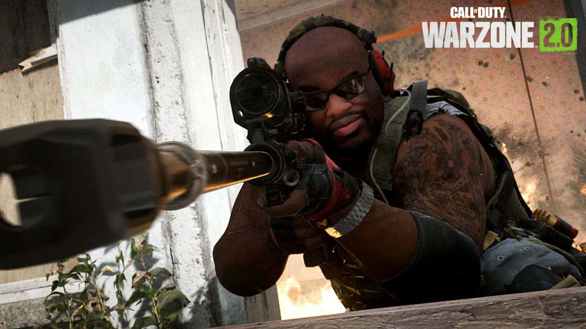 Warzone 2 Hutch aiming Sniper Rifle