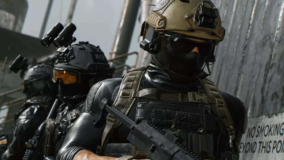 modern warfare 2 warzone 2 operators waiting to breach door