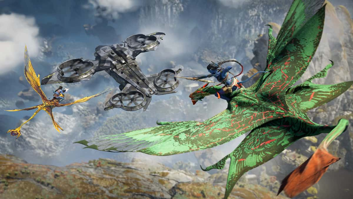 Two Na'vi fighting a heli in Avatar Frontiers of Pandora