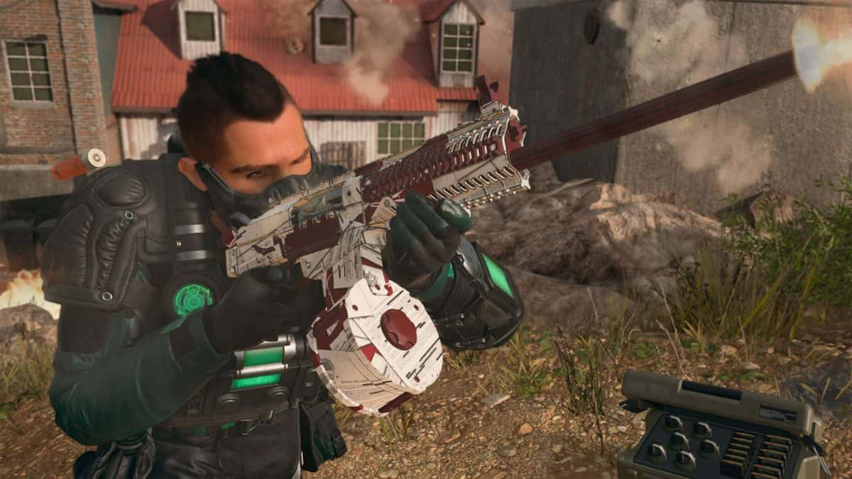 mw3 soap operator holding and firing a gun in warzone